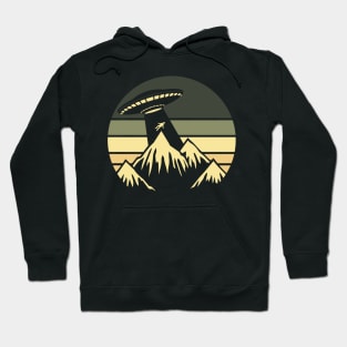 Retro vintage alien ufo mountains Hoodie